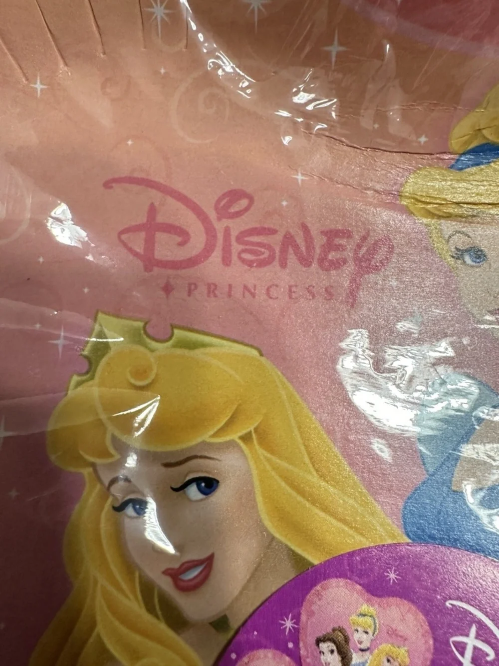VTG 2004 Disney Princess Party Heart Plates 8 3/4” & Napkins Hallmark Birthday